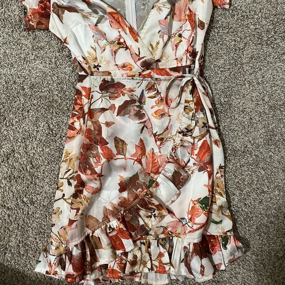 Hello Molly Floral Mini Dress - V-Neck - Wrap Skirt - Ruffle Detail - Size 10